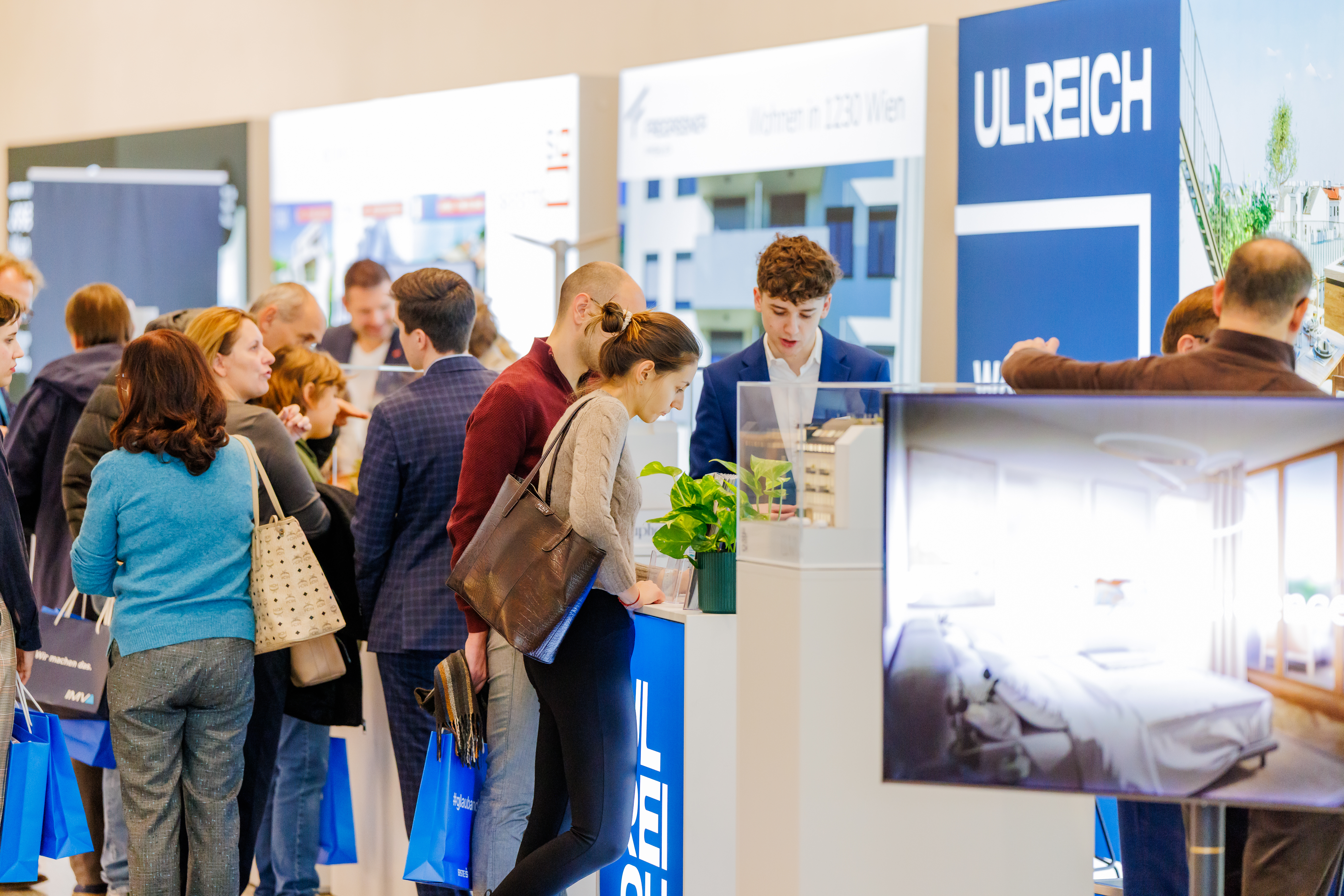 0235 B5 29826 &bull; Erste Wohnmesse - die Immobilienmesse in Wien