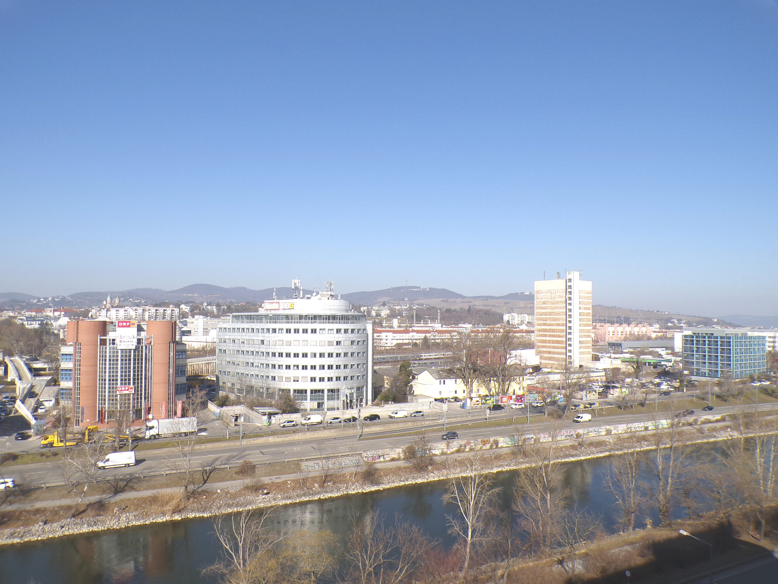 Titelbild von Wohnen mit Weitblick – Traumhafte Wohnung am Donaukanal
