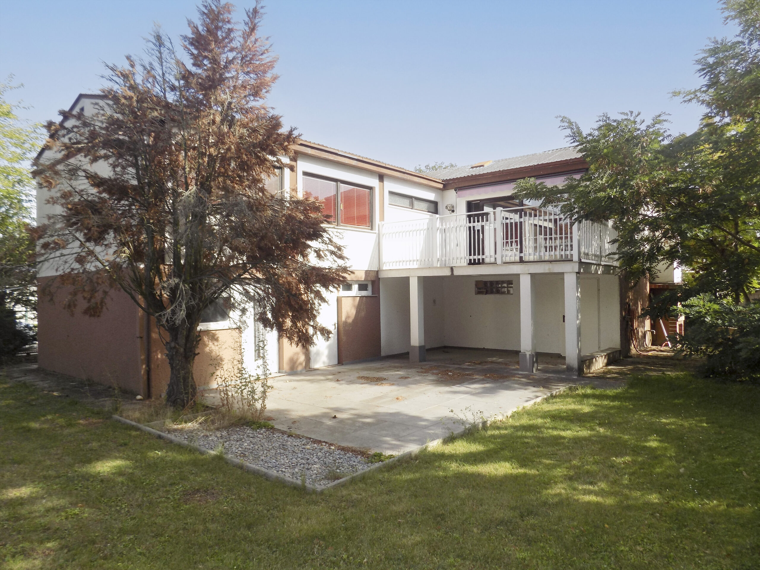 Titelbild von Großes Einfamilienhaus